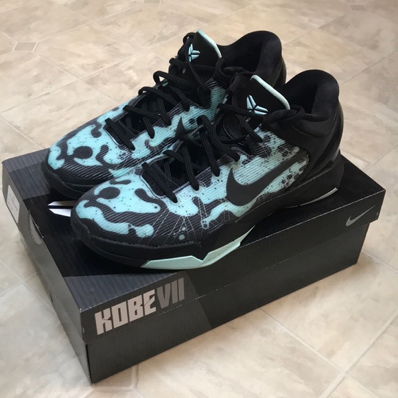 kobe frog shoes